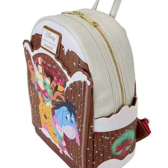 NWT‎ Winnie the Pooh and Friends Christmas Greetings Lite Up Loungefly backpack